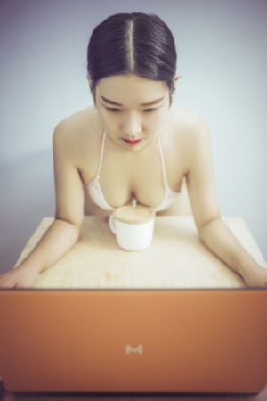艳春荡女淫完整版_超清全集免费播放